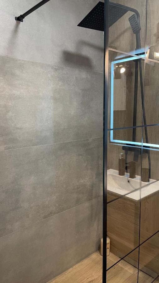 2-Room In New House, Wola Варшава Екстериор снимка