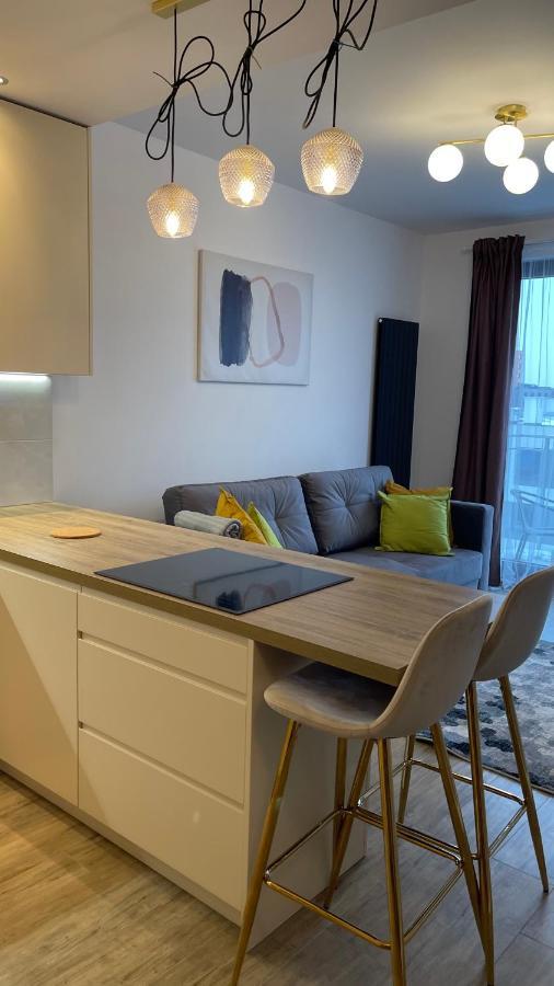 2-Room In New House, Wola Варшава Екстериор снимка